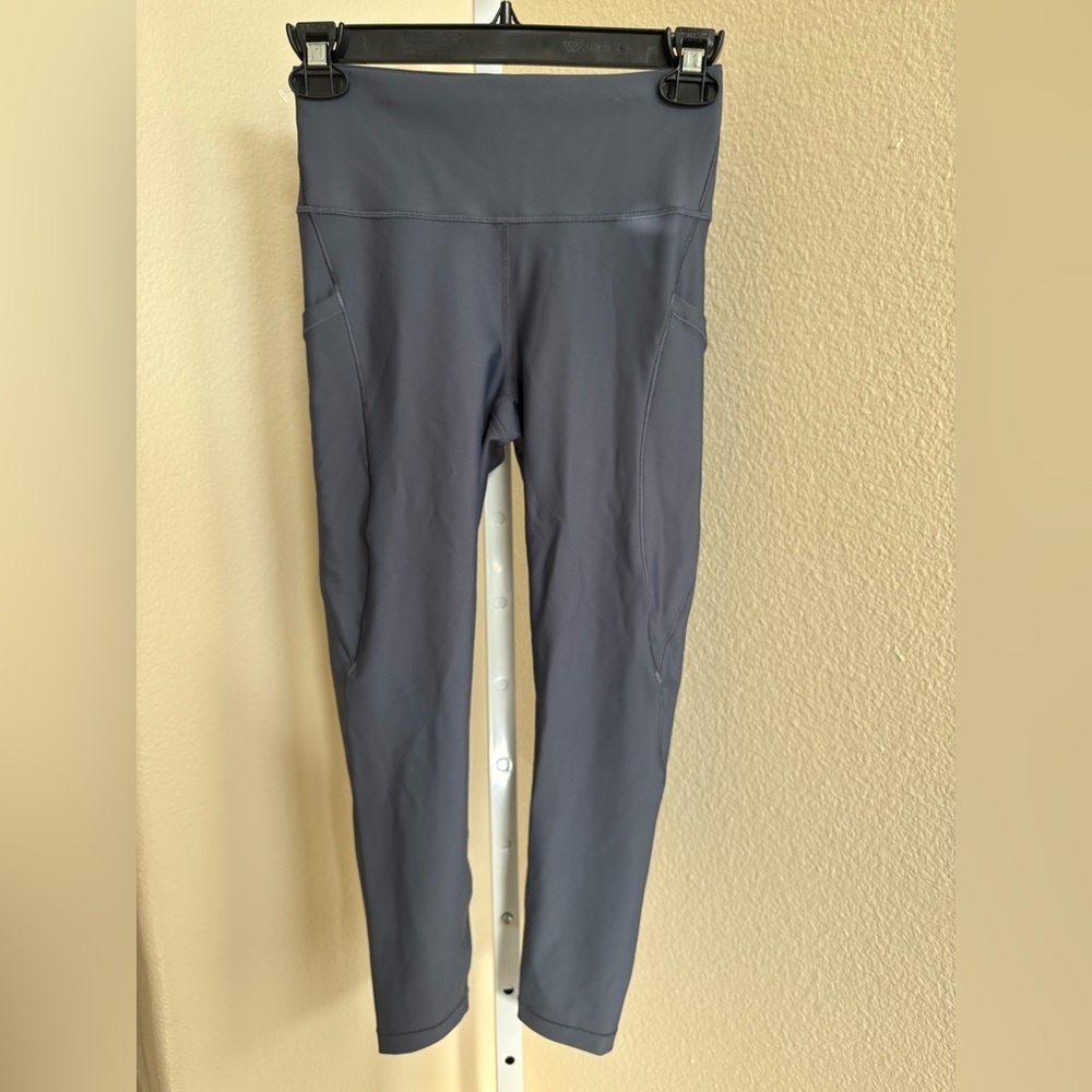 NWOT - Athleta Interval Stash High Rise 7/8 Legging in Slate Blue - Size XS - Picture 7 of 8